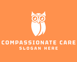 Simple Owl Bird Logo