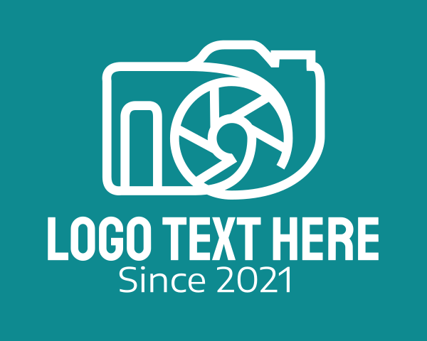 Photographer logo example 4