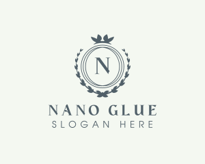 Elegant Wreath Boutique logo design