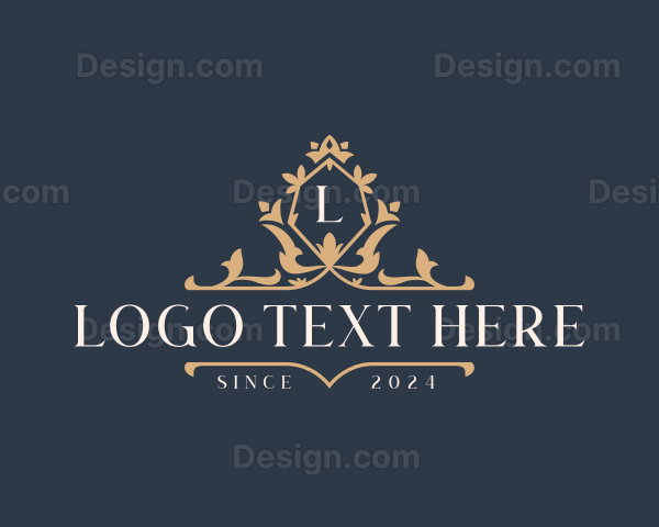 Upscale Regal Boutique Logo