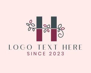 Wedding Planner Letter H  logo