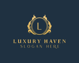 Luxury Organic Salon logo