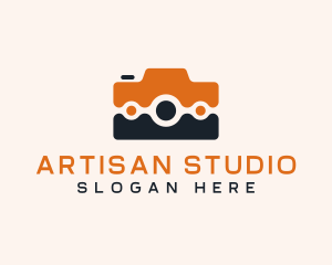 Media Camera Studio logo design