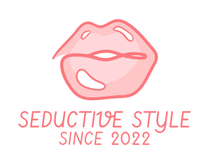 Sexy Lips Makeup  logo