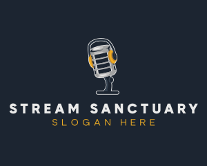 Vlogger Podcast Microphone logo