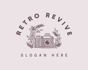 Retro Nostalgic Camera logo design