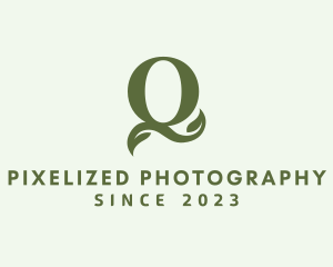 Organic Boutique Letter Q  logo design