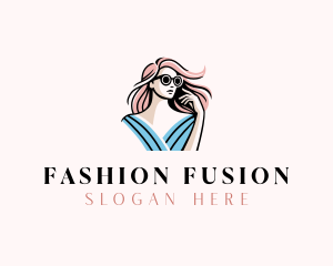 Woman Fashion Influencer logo