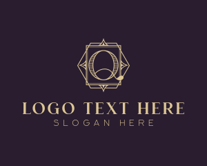 Luxury Boutique Letter Q logo