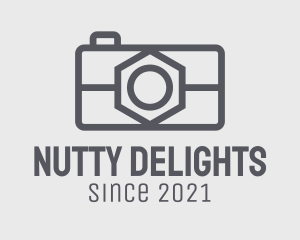 Camera Nut Lens logo design