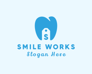 Dental Clinic Teeth Tag logo