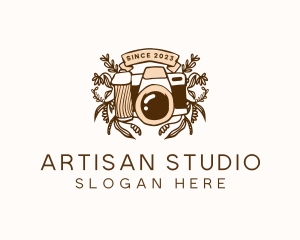 Vintage Camera Studio logo design