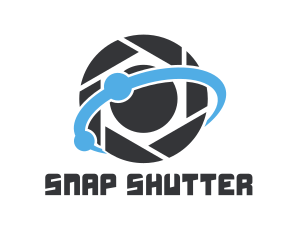 Camera Shutter Planet logo