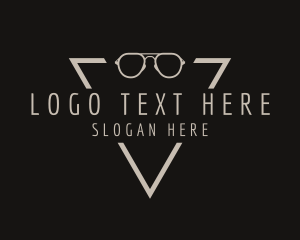 Simple Eyewear Triangle logo