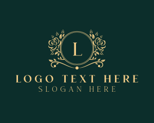 Floral Wreath Boutique  logo