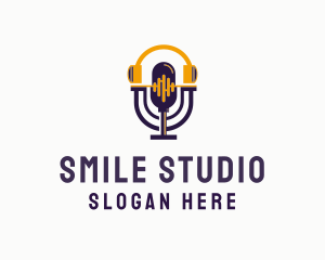 Headphone Microphone Podcast logo