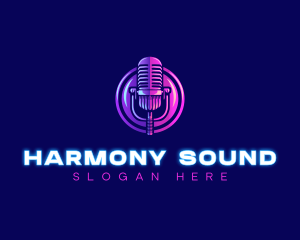 Studio Podcast Microphone logo