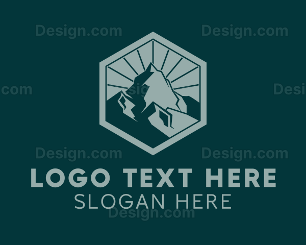 Trekking Outdoor Badge Logo