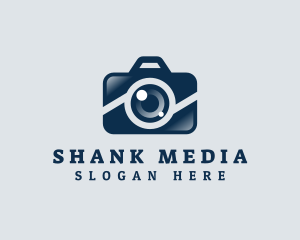 Camera Lens Media logo design