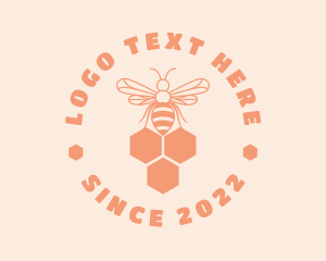 Organic Honey Bee  logo