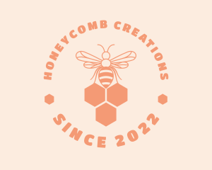 Organic Honey Bee  logo