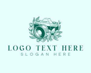 Camera Wedding Photography logo