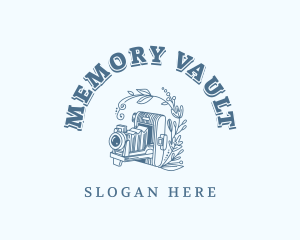 Retro Camera Lens logo