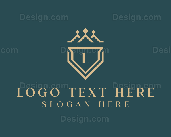 Upscale Royal Boutique Logo