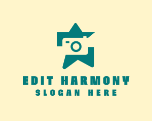 Green Camera Star  logo