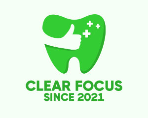 Green Dental Clinic logo