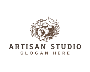 Vintage Camera Studio logo design