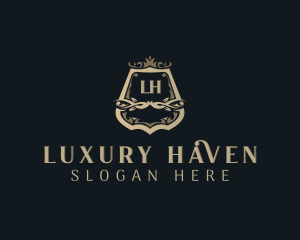 Royal High End Boutique  logo