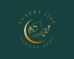 Luxury Beauty Perfume logo design