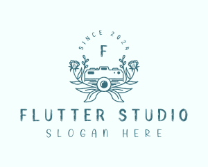 Vintage Camera Studio logo design