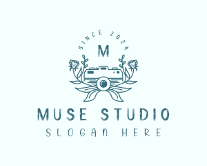 Vintage Camera Studio logo design