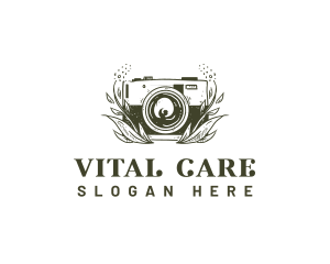Camera Vintage Studio Logo