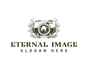 Camera Vintage Studio logo design