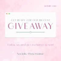 Elegant Chic Giveaway Instagram Post